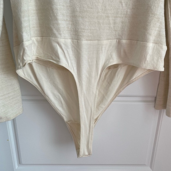 Long Sleeve Scoop Neck Bodysuit - Picture 8 of 8